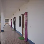 Madhu Guesthouse