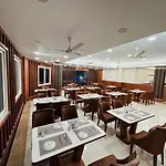 Jhumar Resort And Restaurant